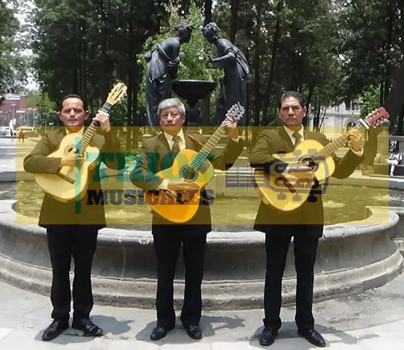 trio romántico en Tlalpan 